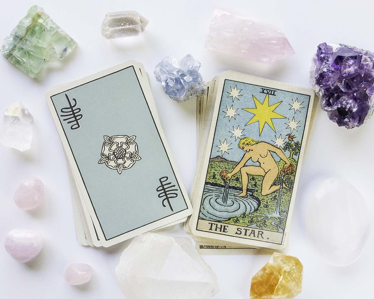 psychic, tarot, psychic reading, reader, intuition, clairvoyant, seer, clairaudient